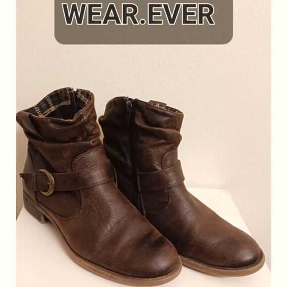 WEAR.EVER  Women's Brown Rugged Plaid Distresssed Ankle Boots. Size 6.5 - Picture 1 of 14